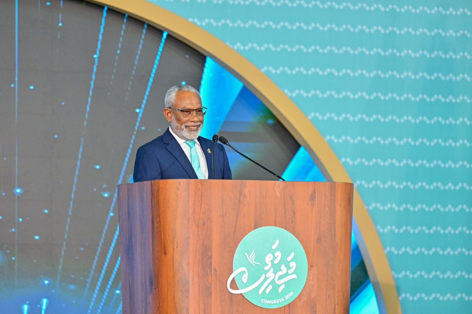 ކޮންގްރެސް ނިންމާލަންވީ ރައީސް މުއިއްޒަށް ދެވަނަ ދައުރެއް ހޯދައިދޭން ކަމަރު ބަނދެގެން: އަބްދުއްރަހީމް