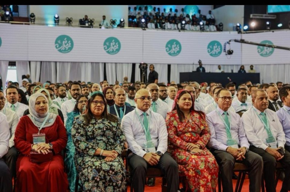 1300އަށްވުރެ ގިނަ މަންދޫބުންނާއެކު ޕީއެންސީގެ ކޮންގްރެސް ފަށައިފި