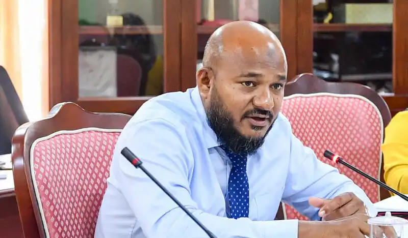 މުއިއްޒު ވެރިކަމަށް ވަޑައިގެންނެވިފަހުން އެއްވެސް ރައްޔިތެއްގެ ފުރާނައަށް ގެއްލުންވާ ގޮތަށް މަރުވެގެން ގޮސްފައެއް ނުވޭ: ސުޖާއު