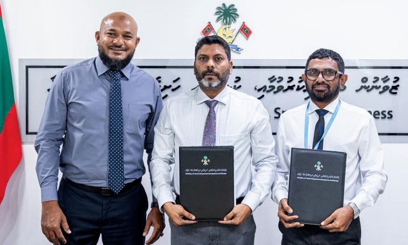 ބާރަށާއި ތުރާކުނުގެ ފުޓްބޯޅަ ދަނޑުގެ މަސައްކަތްތައް އެމްޓީސީސީއާ ހަވާލުކޮށްފި