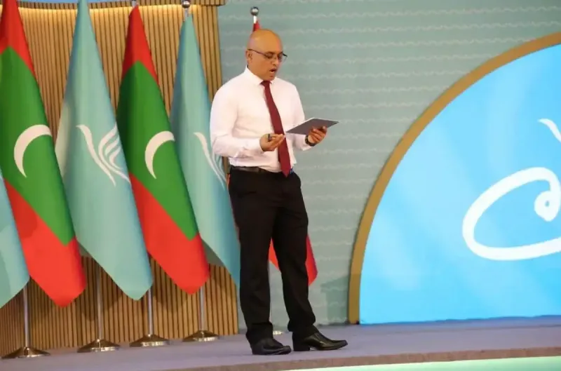 ފާއިތުވި އަށް މަސް ތެރޭ 10 ބިލިއަން ރުފިޔާގެ ދަރަނި ދައްކައިފި: ފިނޭންސް މިނިސްޓަރު