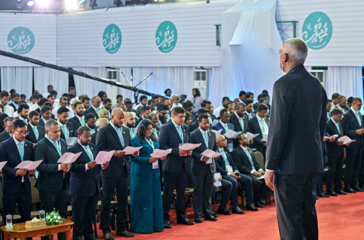 ޕީއެންސީގެ ލީޑާޝިޕަށް އިންތިހާބުވެވަޑައިގަތް ބޭފުޅުން ހުވާކުރައްވައިފި
