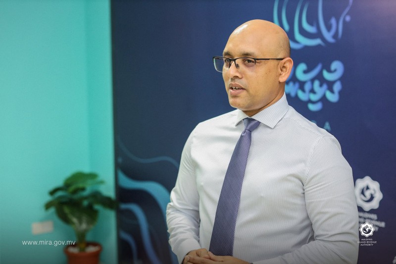 20 ބިލިއަން ޑޮލަރުގެ މަޝްރޫއުގައި މަސައްކަތްކުރާ އެންމެންނަކީ ދިވެހީންނަށް ވާން އީގަލް ހިލްސްއިން އެދޭ: ޒަރީރު