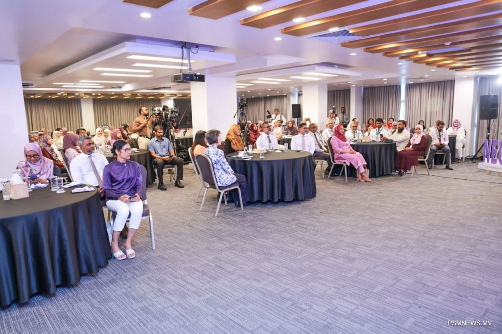 އުފަންވާއިރު ނާޒުކު ހާލަތުގައި ތިބޭ ކުދިންގެ ފަރުވާއާގުޅޭ ނިއޯކެއަރ ކޮންފަރެންސް ފަށައިފި