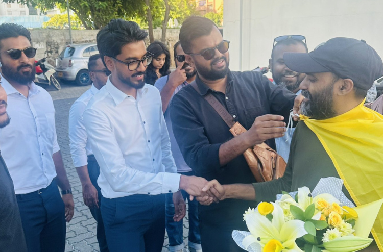 މުޒާހަރާއާ ގުޅިގެން ހައްޔަރުކުރި އެމްޑީޕީގެ އެކްޓިވިސްޓް ޝާމިން ދޫކޮށްލައިފި