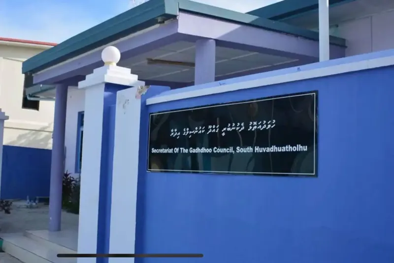 ގައްދޫ ކައުންސިލުން ދެމުން އައި ލައިސެންސްގެ ހިދުމަތް މެދުކަނޑާލުން: ނިމިދިޔަ އަހަރު 1600 އަށްވުރެ ގިނަ ލައިސެންސް ދޫކޮށްފައިވޭ!