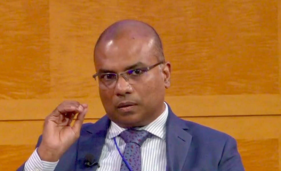 "ސްރީލަންކާ ބަނގުރޫޓުވީ ހަމައެކަނި ދަރަނީގެ ސަބަބަކުން ނޫން، އަސްލު މައްސަލައަކީ ކޮރަޕްޝަން"