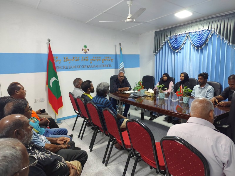 ބާރަށުގައި ވެސް ކުޑަކުދިން ރޭގަނޑު 9ގެ ފަހުން އެކަނި ބޭރުގައި އުޅުން މަނާކޮށްފި