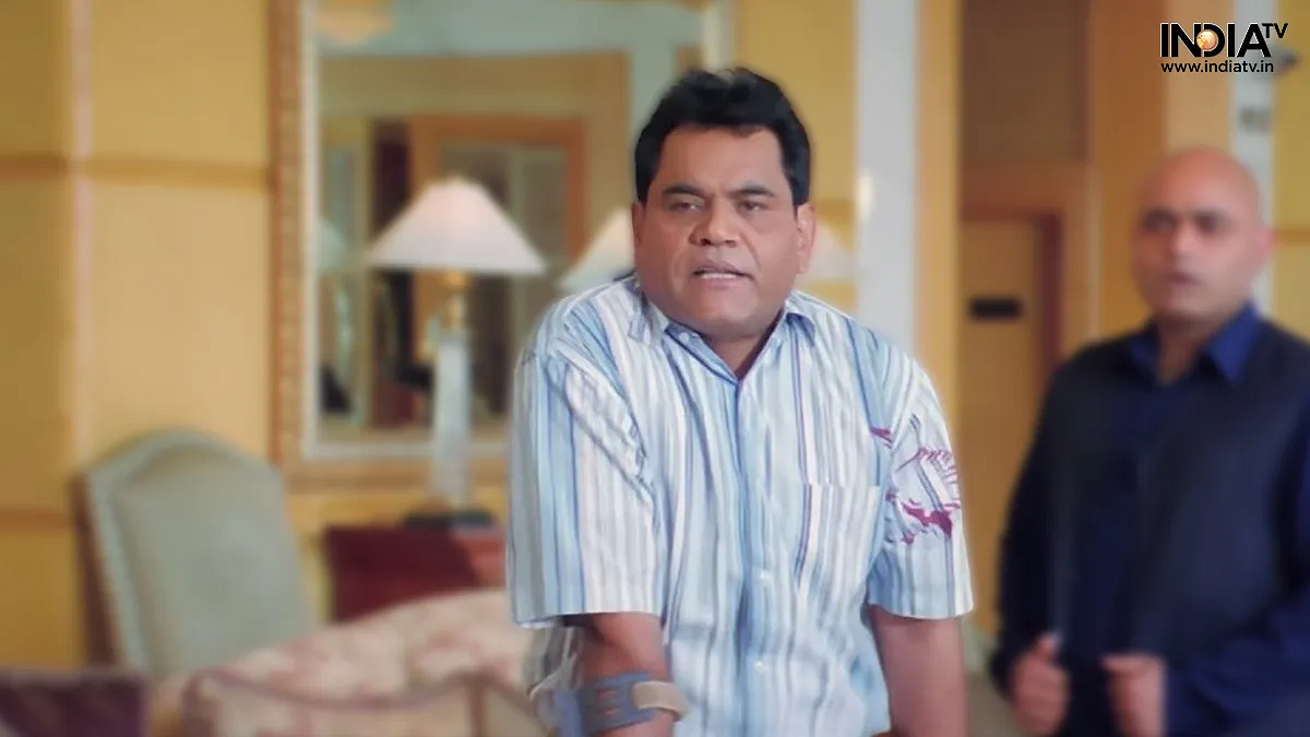 ވަރަށް ގިނަ ހެއްވާ މަޖާ ރޯލްތައް ކުޅުނު ބޮލީވުޑް އެކްޓަރު މުޝްތާޤު ޚާން މަރުވެއްޖެ