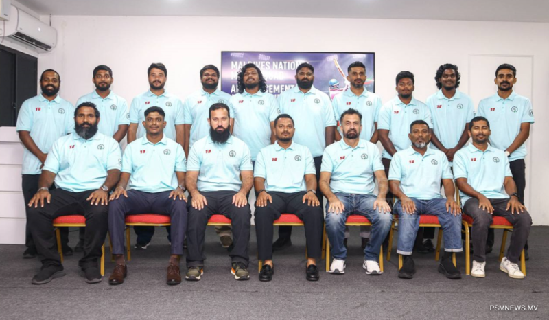 ޤައުމީ ކުރިކެޓް ޓީމު ތައްޔާރު، އެދެނީ ޓީމާއެކު ސަޕޯޓަރުން ތިބުމަށް: ކޯޗު