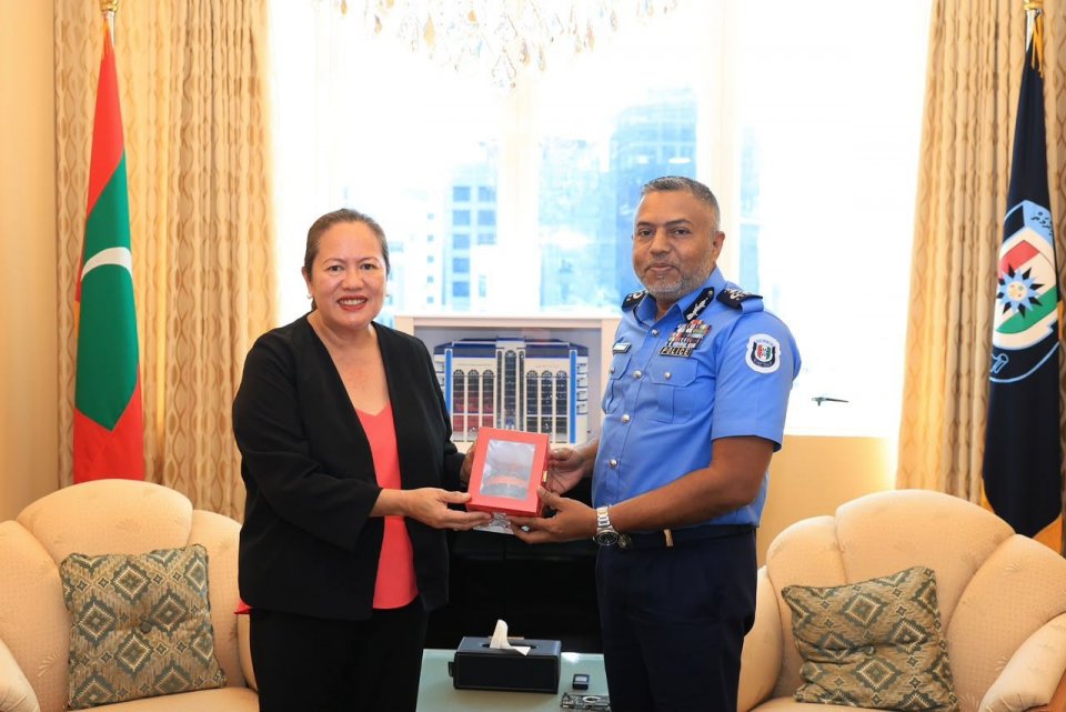 މީހުން ޓްރެފިކްކުރުމާއި ބޯޑަރު ހުރަސްކޮށް ހިންގާ ކުށްތައް ހުއްޓުވުމާ ގުޅޭގޮތުން މަޝްވަރާކޮށްފި