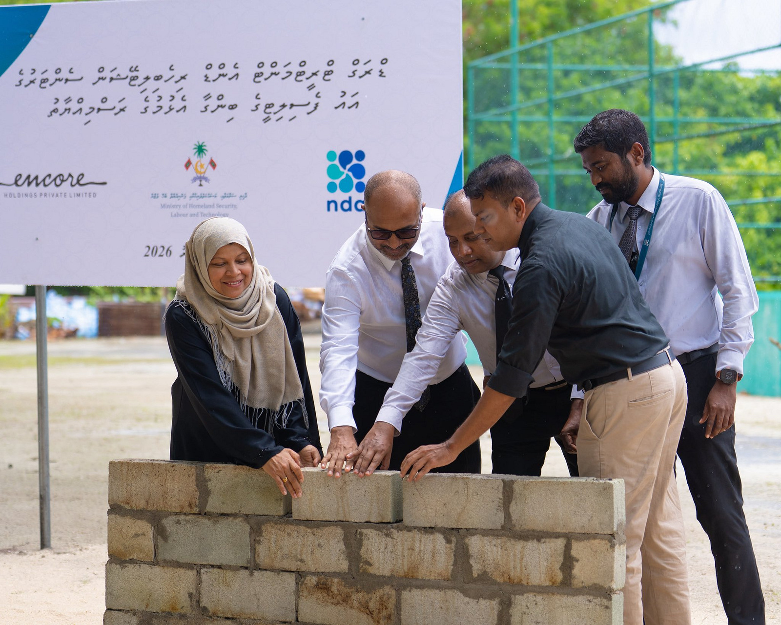 ޑުރަގު ފެތުރިފަ އޮތް މިންވަރަށް ބަލާއިރު، ދައުލަތެއްގެ ފަރާތުން އެންމެ އެކަށީގެންވާ މިންވަރަށް ޚިދުމަތް ފޯރުކޮށްނުދެވޭ: އިހުސާން