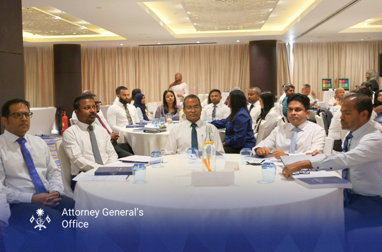 މަދަނީ އަދުލުގެ ނިޒާމު އިސްލާޙުކުރުމާ ގުޅޭ ގޮތުން މަޝްވަރާކޮށްފި