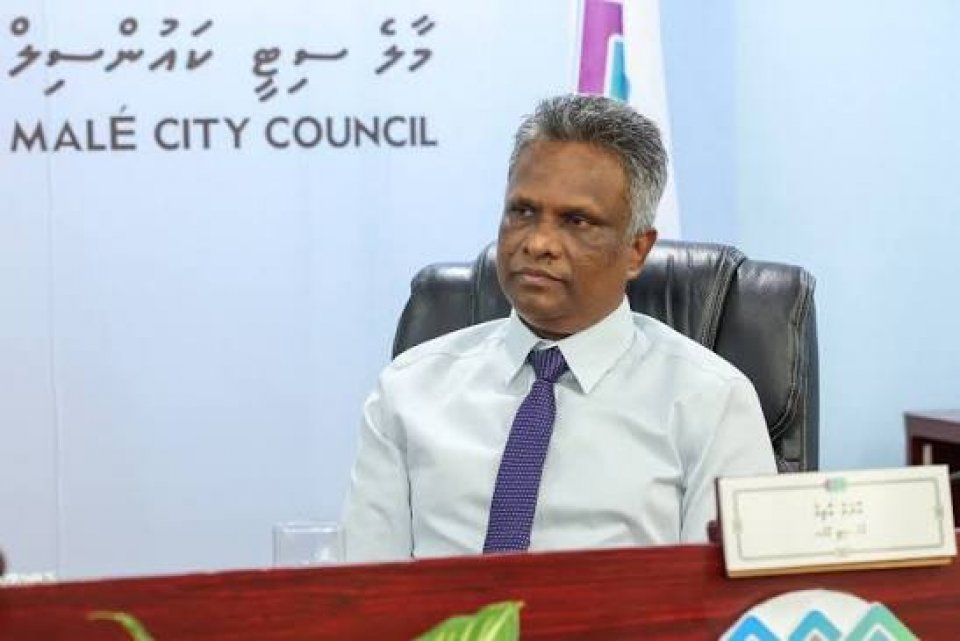 ރަސްމާލެއިން ބޭރު ބަޔަކަށް ބިން ދިނުމަކީ ގައުމަށް ވެވޭ ބޮޑު ހިޔާނާތެއް: އާޒިމް