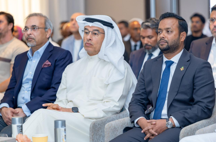 ދިވެހިންގެ އިތުބާރު އެބައޮތް، އެދޭ ގޮތަށް މަސައްކަތްކޮށްދޭނަން: އަލައްބާރް