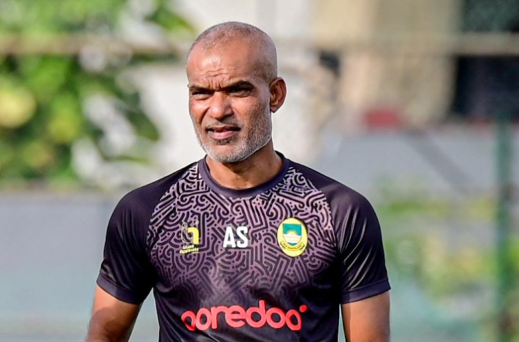 ހަމަލާދިން މައްސަލައިގައި މާޒިޔާގެ ސުޒޭރު 10 މެޗަށް ސަސްޕެންޑްކޮށްފި