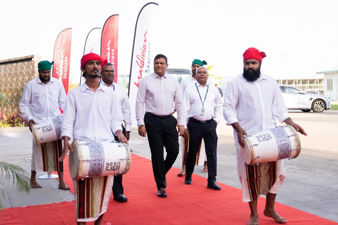 މޯލްޑިވިއަންގެ އައު ސީޕްލޭން ޓާމިނަލް ހުޅުވައިފި، އެތެރޭގައި އެއްފަހަރާ 90 މީހުންނަށް ޚިދުމަތް ދެވޭނެ