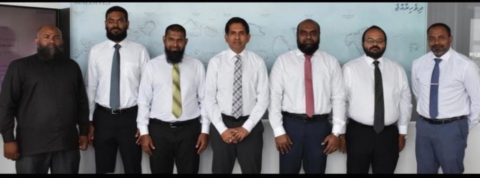 ޕާލް ރެސިޑެންސީ ޕްރޮގްރާމާ ގުޅިގެން ޢަދާލަތު ޕާޓީން މިނިސްޓަރާ ބައްދަލުކޮށްފި