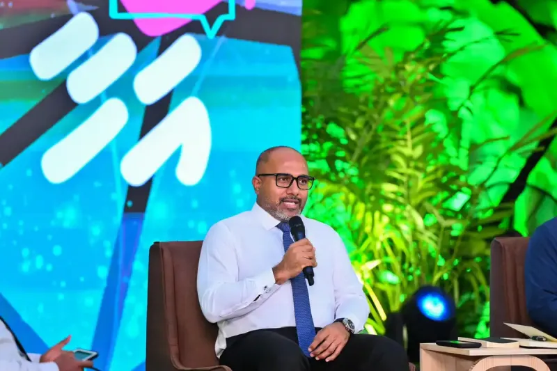 އަޅުގަނޑުމެން ދިން ނަސޭހަތް ގަބޫލުކޮށްގެން ގޭންގު މާރާމާރީތަކުގައި އުޅުނު ޒުވާނުން ދަނީ އެކަމުން ދުރުވާން ވަރަށް ބޮޑަށް މަަސައްކަތްކުރަމުން: އިހުސާން