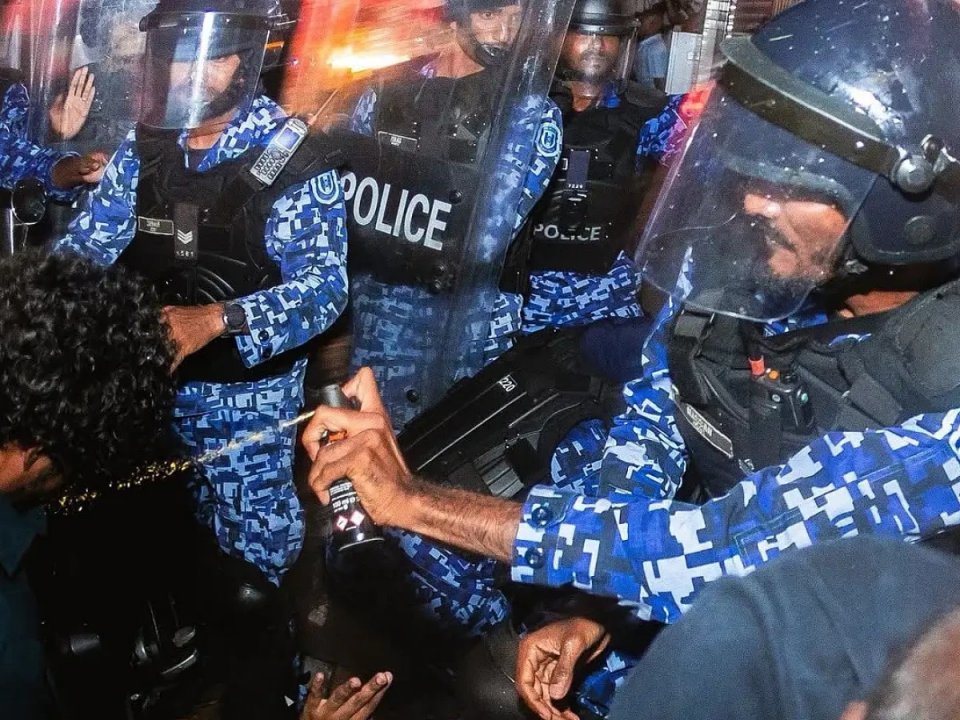 ވާޖިބު އަދާކުރަނިކޮށް ނިޔާވާ ފުލުހުންގެ އާއިލާތަކަށް ބޭސްފަރުވާދޭން ނިންމައިފި