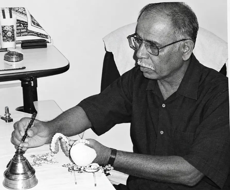 ދަތުގެ ފަރުވާގެ ދާއިރާއަށާއި އަތްތެރި މަސައްކަތަށް އަގުހުރި ޚިދުމަތްތަކެއް ކުރެއްވި ދަތްޖަހާ ސަޢީދު އަވަހާރަވެއްޖެ