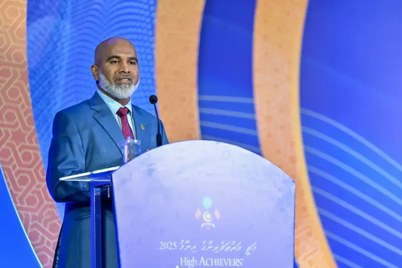 އެޑިއުކޭޝަން މިނިސްޓްރީގެ ފަރާތުން ޓީޗަރުންގެ ދުވަސް ފާހަގަކުރުމަށް އެއްވެސް އިސްނެގުމެއް ނަގާފައި ނުވާތީ ޓީޗަރސް އެސޯސިއޭޝަން އިން ކަންބޮޑުވުން ފާޅުކޮށްފި