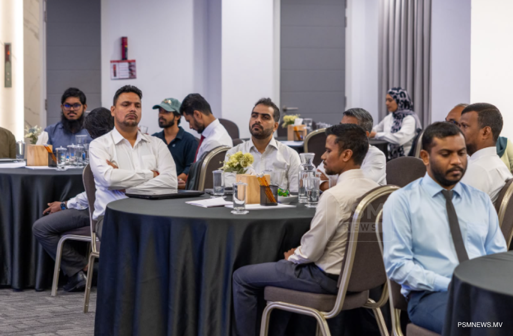 ހަކަތަ އިޤްތިޞާދުކުރުމާ ގުޅޭ މަސައްކަތު ބައްދަލުވުމެއް!