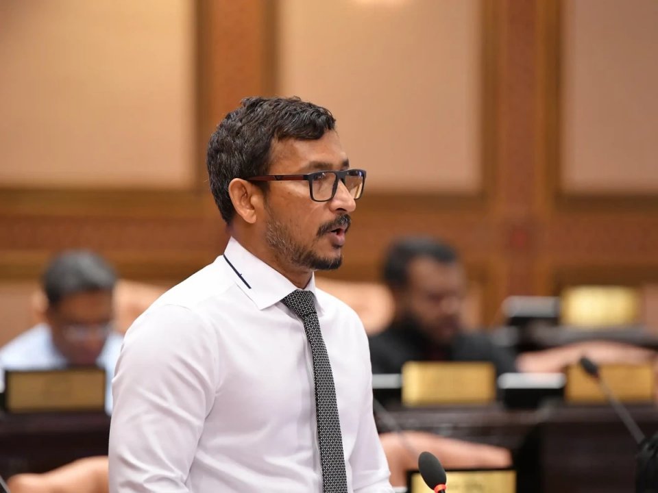 ޔާމީނަކީ މި ޤައުމާއިމެދު އެއްވެސް ރަޙްމެއް ނެތް ބޭފުޅެއް: ފަލާހް