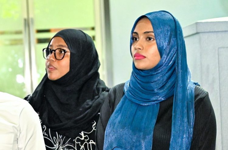 އީޝާގެ މައްޗަށް ގަޒުފުގެ ދައުވާ އުފުލައިފި