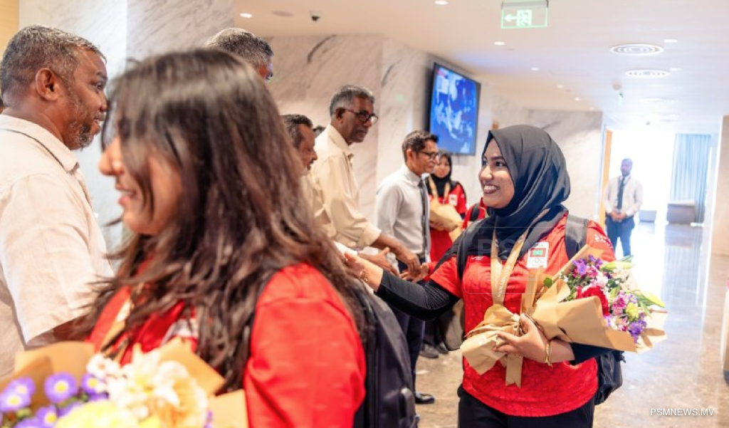 ތާރީޚީ ކާމިޔާބީއާއެކު ޤައުމީ ރާޒުވާ ޓީމު އެނބުރި ޤައުމަށް