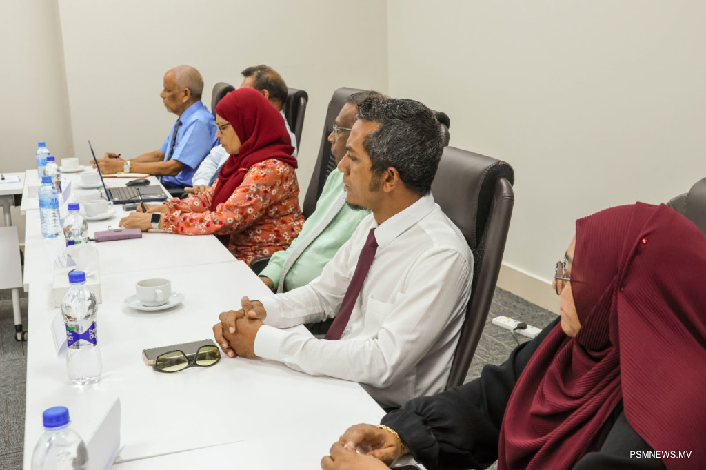 އިޙްތިރާމް އަދާކުރުމުގެ ޤައުމީ މަޝްރޫޢުގެ ވިލަރެސް ކޮމިޓީ އެކުލަވާލައިފި