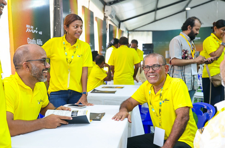 ނަޝީދުގެ ހިޔާލަކީ އީގަލް ހިލްސްގެ މަޝްރޫއު އައްޑޫއަށް ގެންދިޔުން