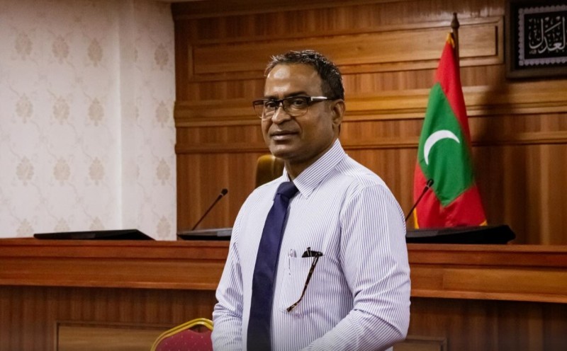 މައްސަލަތަކަށް ގޮތް ނިންމުމުގައި ފަނޑިޔާރުގެ ދައުރު އޭއައިއަށް ދޫކޮށްލުމަކީ ކުރެވޭނެ ކަމެއް ނޫން: އުއްތަމަފަނޑިޔާރު