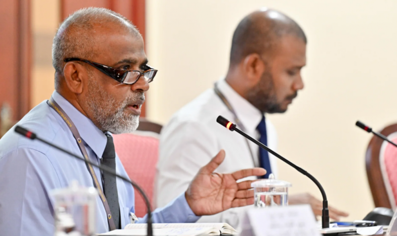 އެޗްޑީސީގައި ބޭނުންވާ ވަރަށް މުވައްޒަފުންނެއް ނެތް، މިހާރު ތިބީ 2،400 މީހުން: ޒުހައިރު