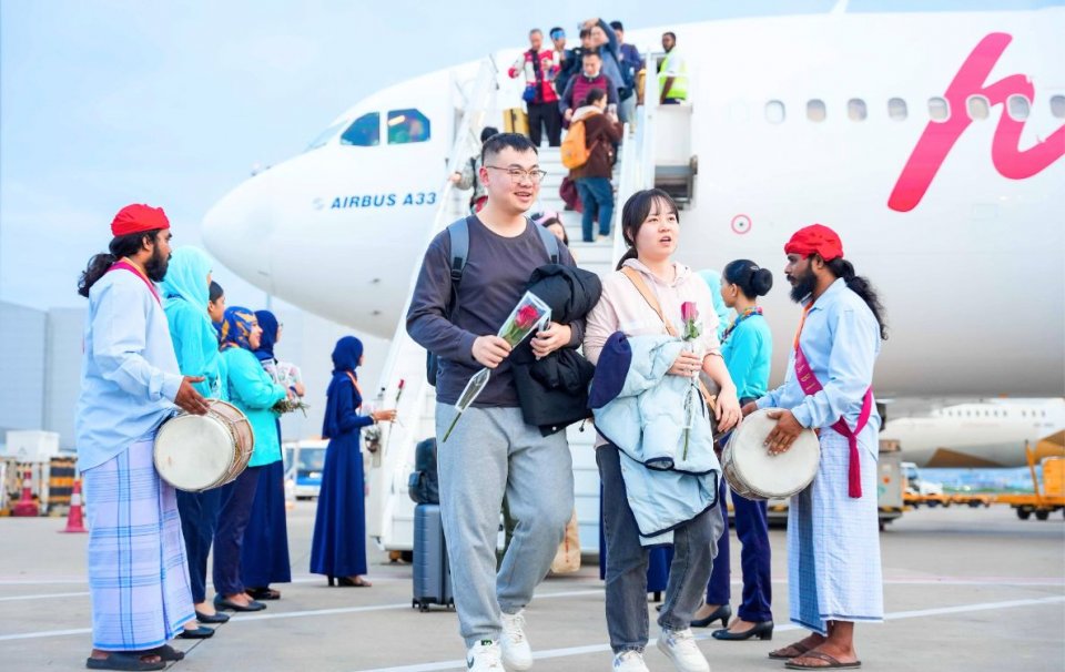 ރާއްޖެ އައި ޗަައިނާ ފަތުރުވެެރިންގެ އަދަދު 3 ލައްކައަށްވުރެ މައްޗަށް
