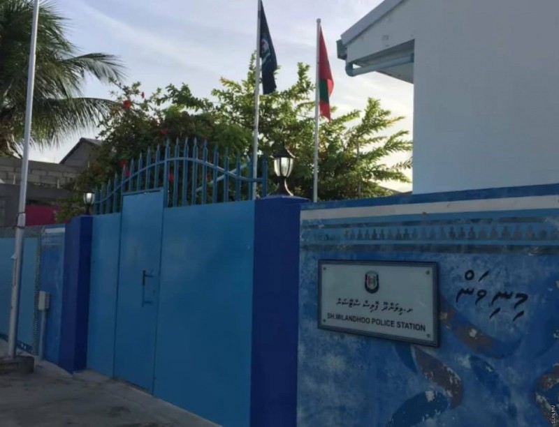 އަނބިމީހާ ފަލައޭ ބުނެގެން ވަޅި ހިފައިގެން ދިޔަ މީހާގެ މައްޗަށް ދައުވާކޮށް، ބަންދުން ދޫކޮށްލައިފި