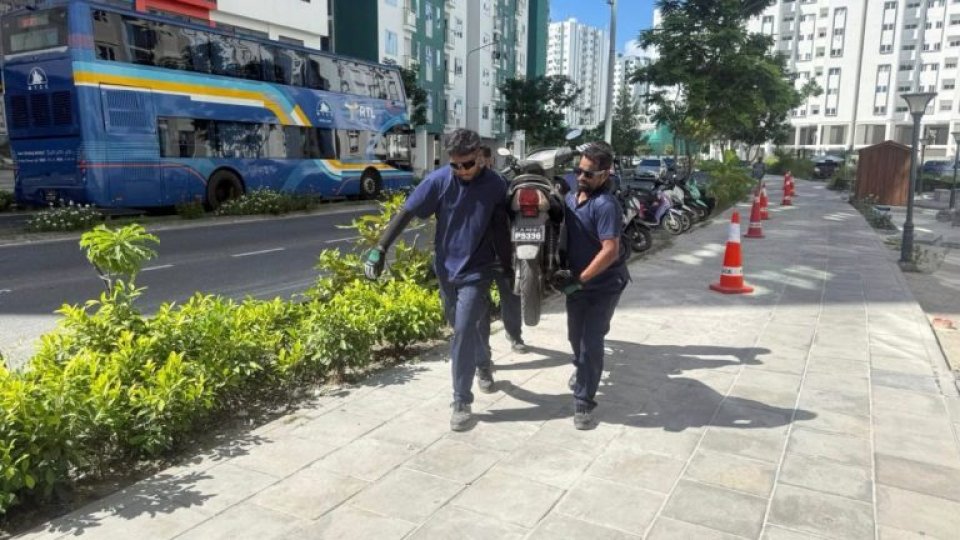 ހުޅުމާލޭގެ ދުވާރުތަކުގައި އުޅަނދު ޕާކްކުރާނަމަ ފިޔަވަޅު އަޅަނީ