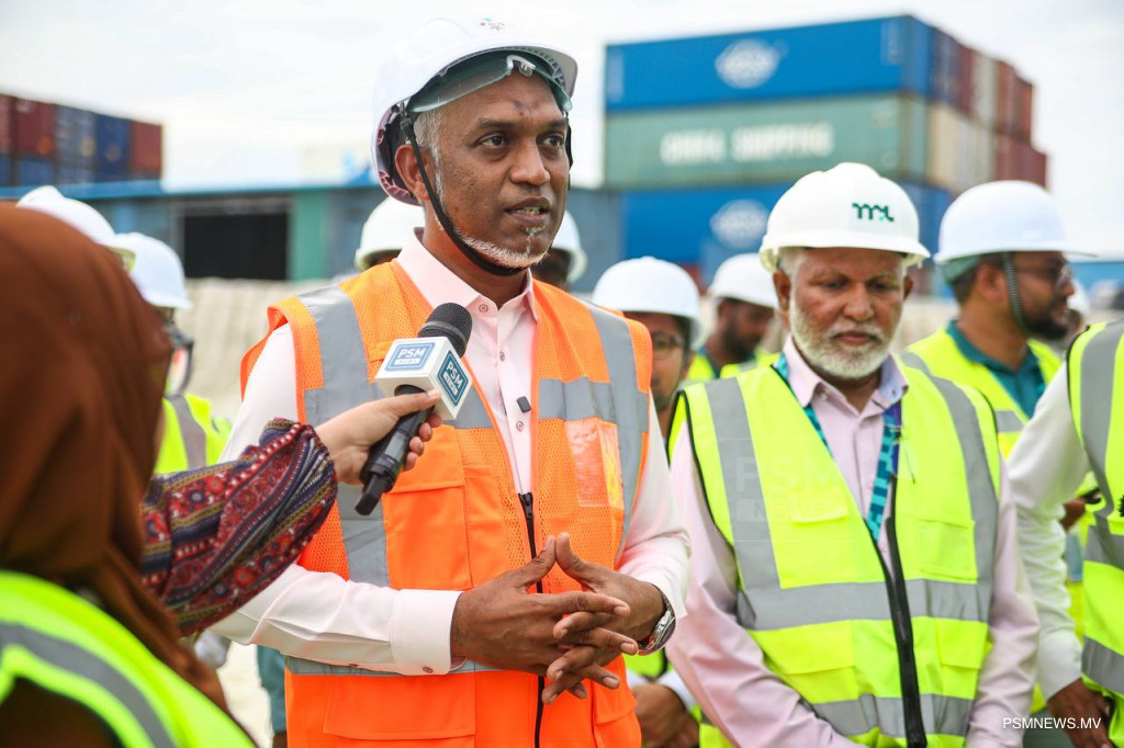ވިޔަފާރި ބަނދަރު ތިލަފުއްޓަށް ބަދަލުކުރުމުގެ މަސައްކަތް ރައީސް ބައްލަވާލައްވައިފި