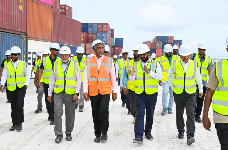 ތިލަފުއްޓަށް ޕޯޓު ބަދަލުކުރުމަކީ އިގްތިސާދު ފުޅާކުރުމަށް މިހާރަށް އޮތް އެންމެ މުހިއްމު މަޝްރޫއު: ރައީސް
