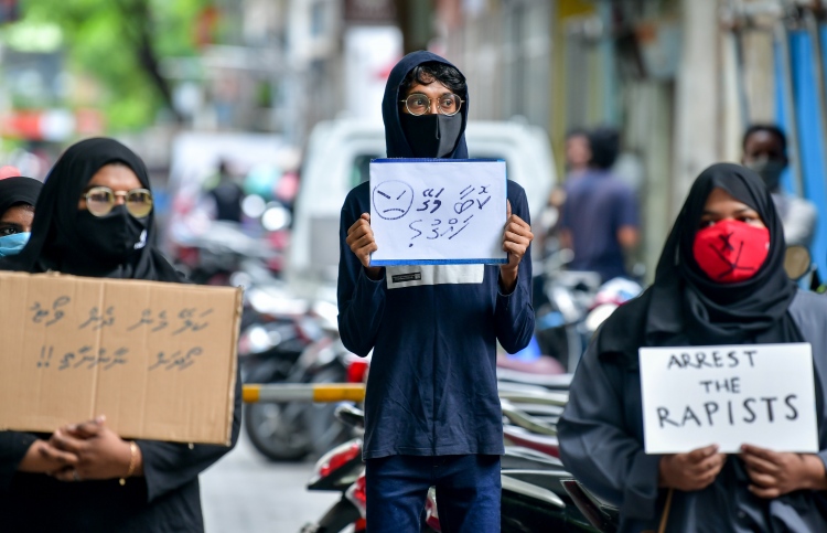 ކުޑަ ފިރިހެންކުއްޖަކަށް ޖިންސީ ގޯނާކުރި މައްސަލައެއް ބަލަނީ