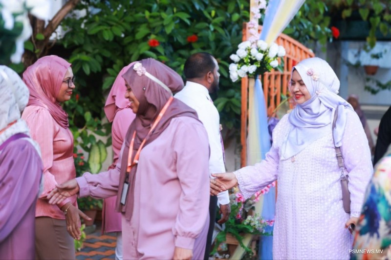 ސްކޫލްތަކުން މުދައްރިސުންނަށް ހޫނު މަރުޙަބާއެއް