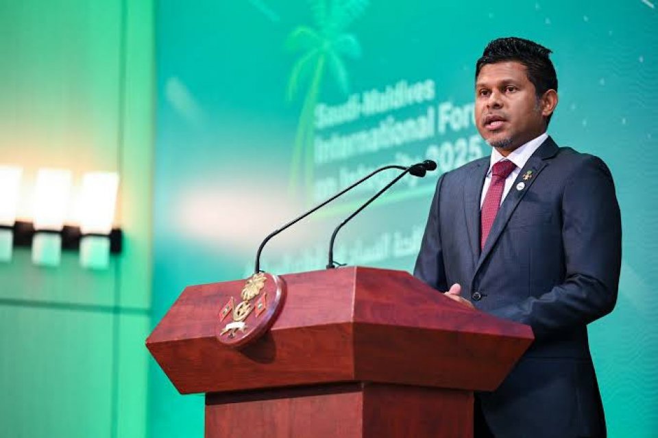 ޓީޗަރުންގެ އިޚްލާޞްތެރިކަމަށް ޝުކުރުވެރިވެ އެއްބާރުލުން ދޭންޖެހޭ: ނައިބު ރައީސް