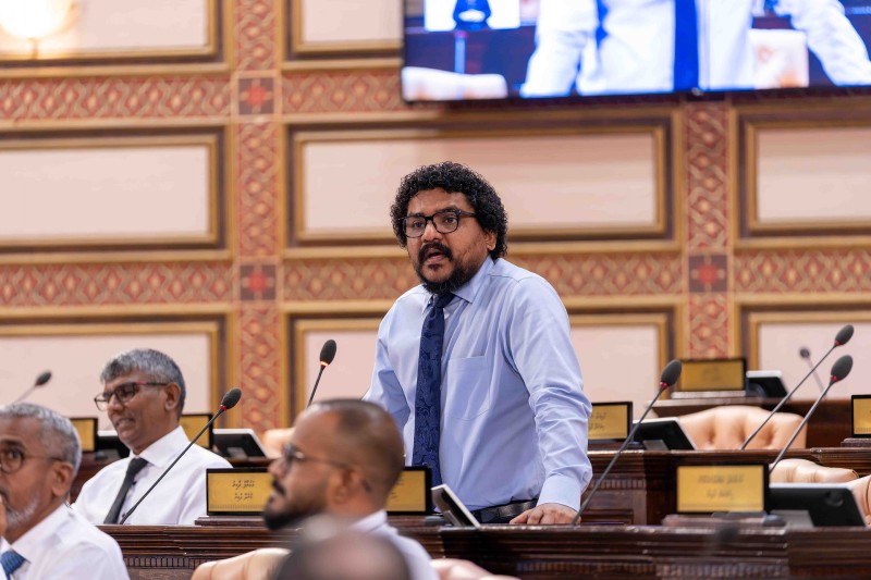 އެމްޑީޕީ ސަރުކާރުގައި އެސެޓް ރިކަވަރީ ކޮމިޝަން ހެދިޔަސް ރައްޔިތަކަށް ވީ ފައިދާއެއް ނެތް: މައުރޫފް