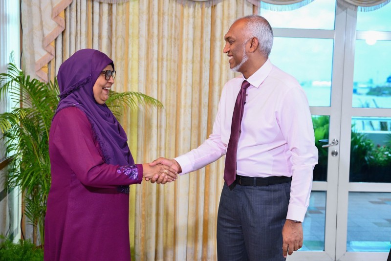 ރެޔާއި ދުވާލު މި އުޅެނީ އޮންލައިން ވިޔަފާރި ކުރުމުގައި ހުރި ދަތިތައް ހައްލުކުރުމުގައި: ރައީސް
