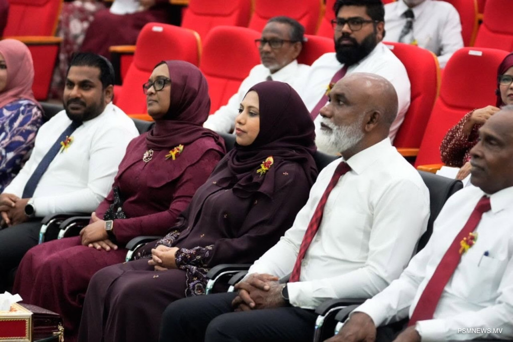ޕޮލިޓެކްނިކުގައި ސަޤާފީ 8 ދާއިރާއަކުން ކޯސްތަކެއް ފަށަނީ