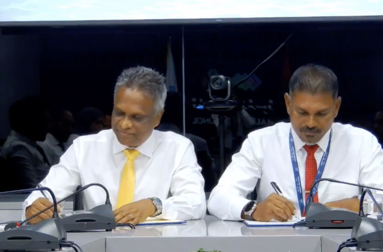 ތިނަދޫ އާއި މާލޭ ސިޓީ ކައުންސިލް ގުޅިގެން މަސައްކަތްކުރަން ސޮއިކޮށްފި