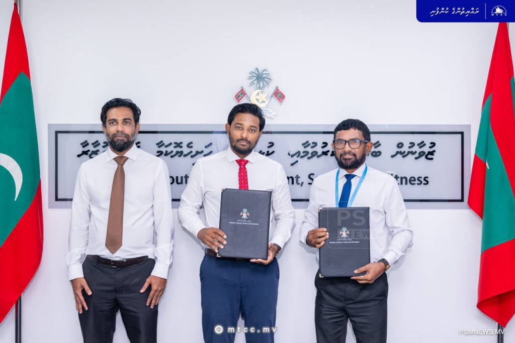 މަނަދޫ ފުޓްބޯޅަ ދަނޑުގައި ލައިޓް ހަރުކުރުމަށް އެމްޓީސީސީއާ ހަވާލުކޮށްފި