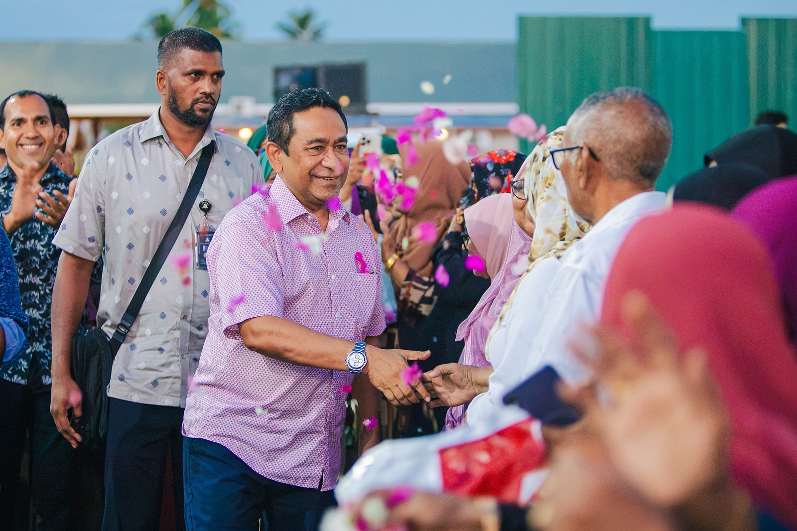 އަޅުގަނޑުގެ މައްސަލަތައް ޝަރީއަތަށް ފޮނުވިޔަސް ޖަލަށް ލާންޖެހޭ އެއްވެސް ސަބަބެއް ނެތް: ޔާމީން