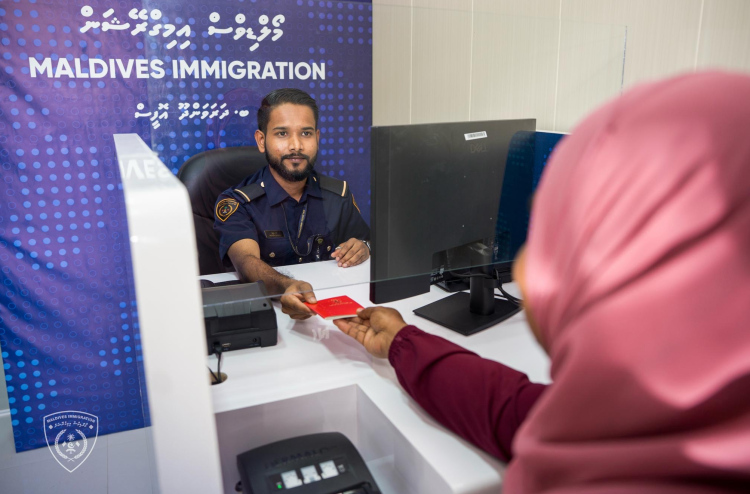 ޕާސްޕޯޓް ބުކްލެޓްގެ މައްސަލަ ހައްލުވެ، އާންމު އުސޫލުން ޕާސްޕޯޓް ދޫކުރަނީ