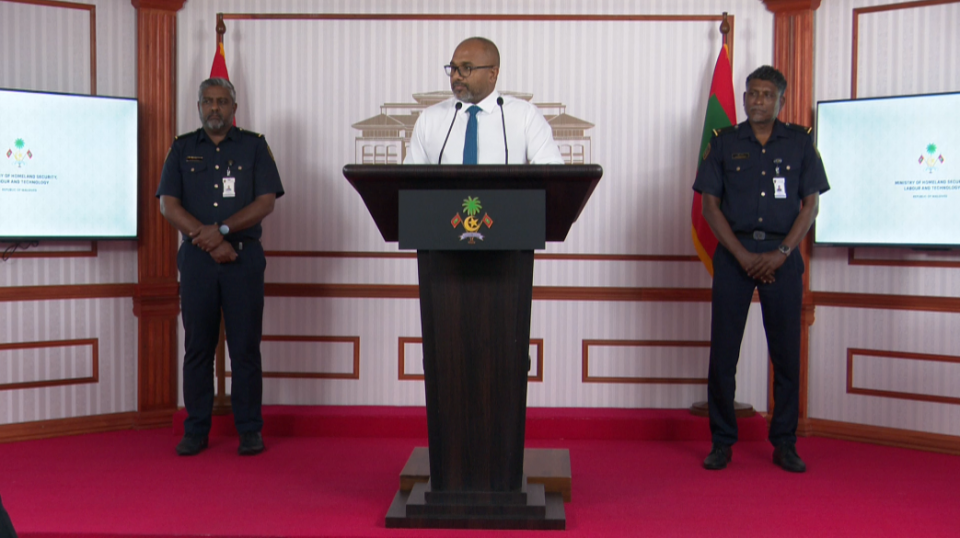 މިމަހުގެ 11 އިން ފެށިގެން ޕާސްޕޯޓުގެ ހިދުމަތް އެއްވެސް ދަތިކަމަކާއި ނުލާ ލިބޭނެ: އިހުސާން